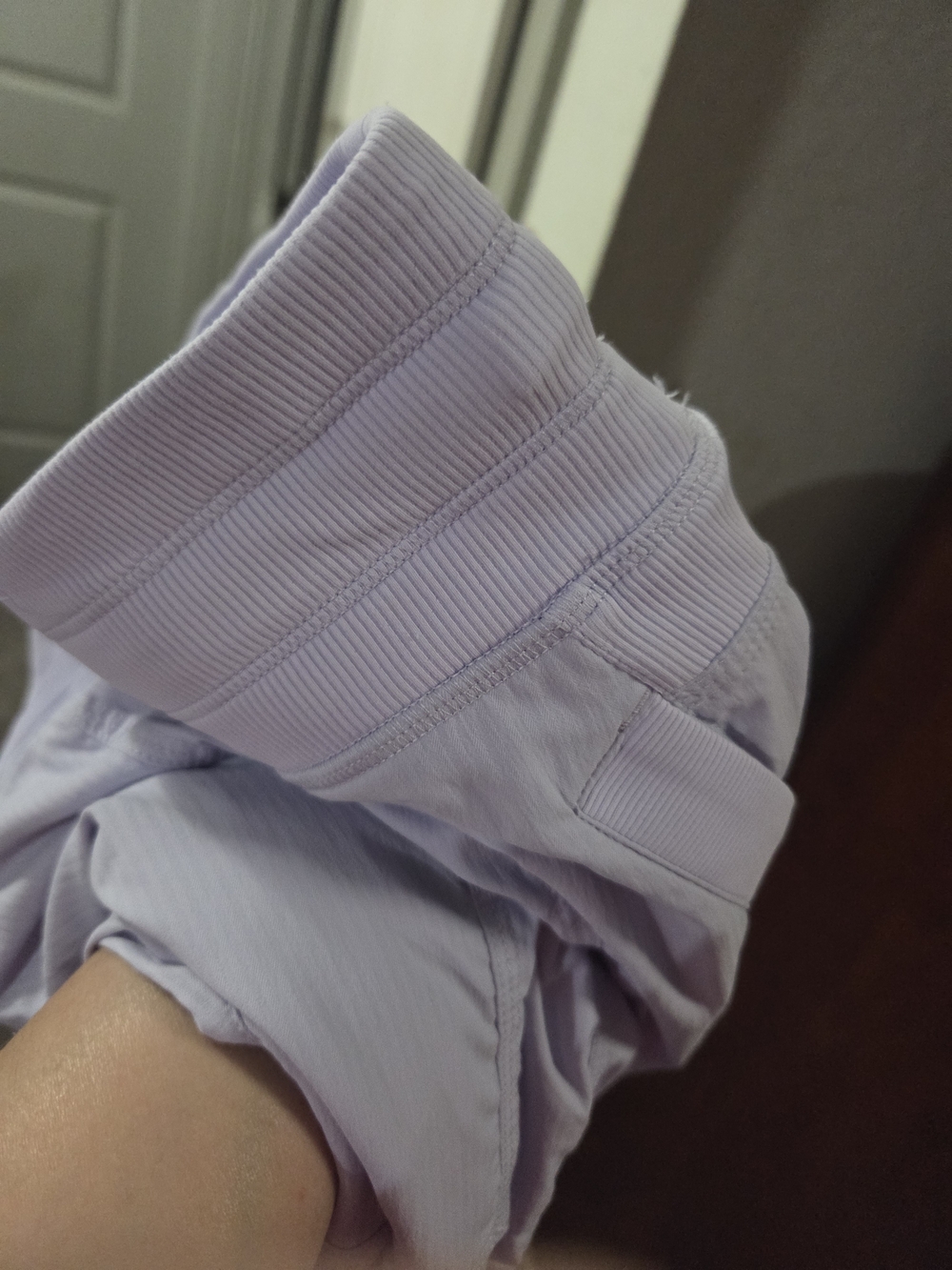 lululemon athletica Women's Light Lavender Capris - Picture 4 of 8